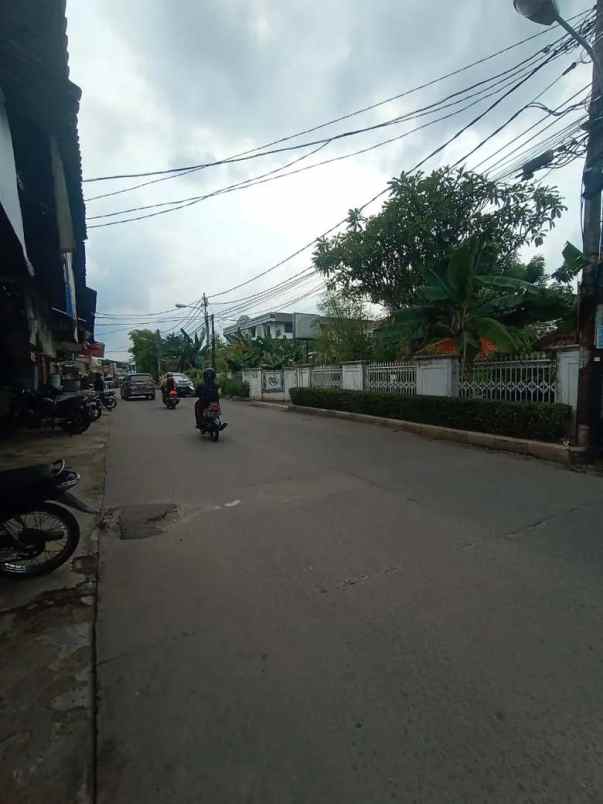 rumah megah curug raya dekat pondok kelapa