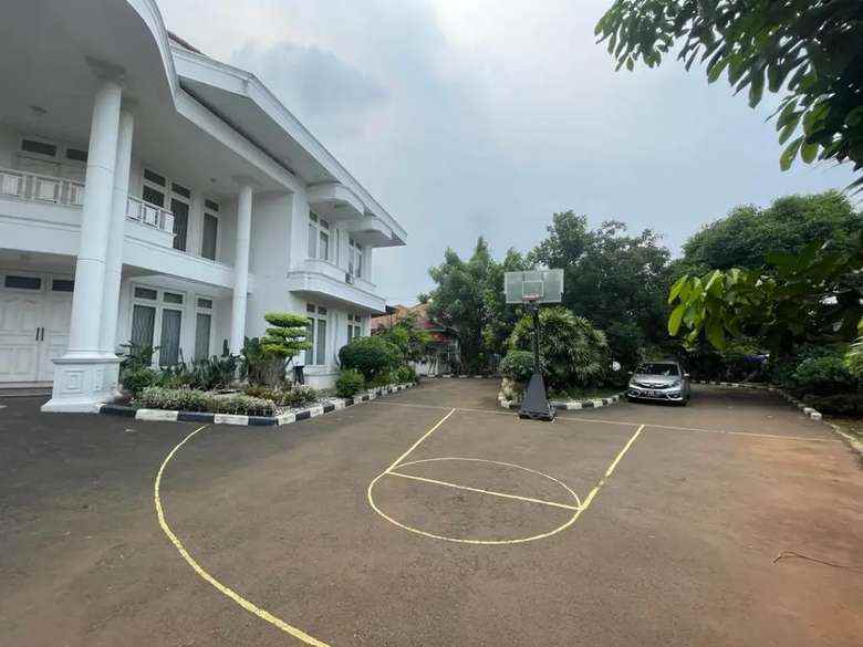 rumah megah curug raya dekat pondok kelapa