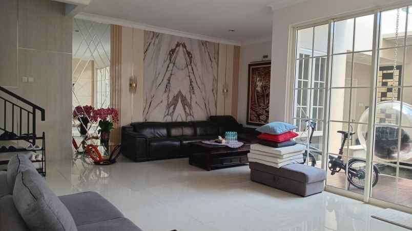 rumah mewah harga murah di cluster elite podomoro park