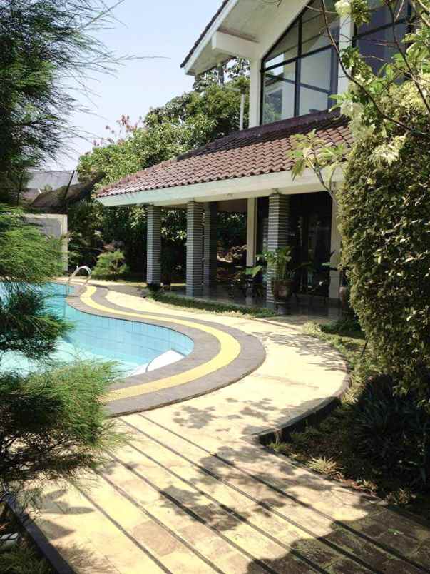 rumah mewah private pool po dok cabe