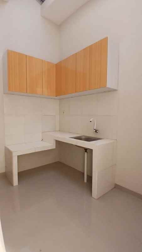 rumah minimalis 300 jutaan dekat kampus binus araya