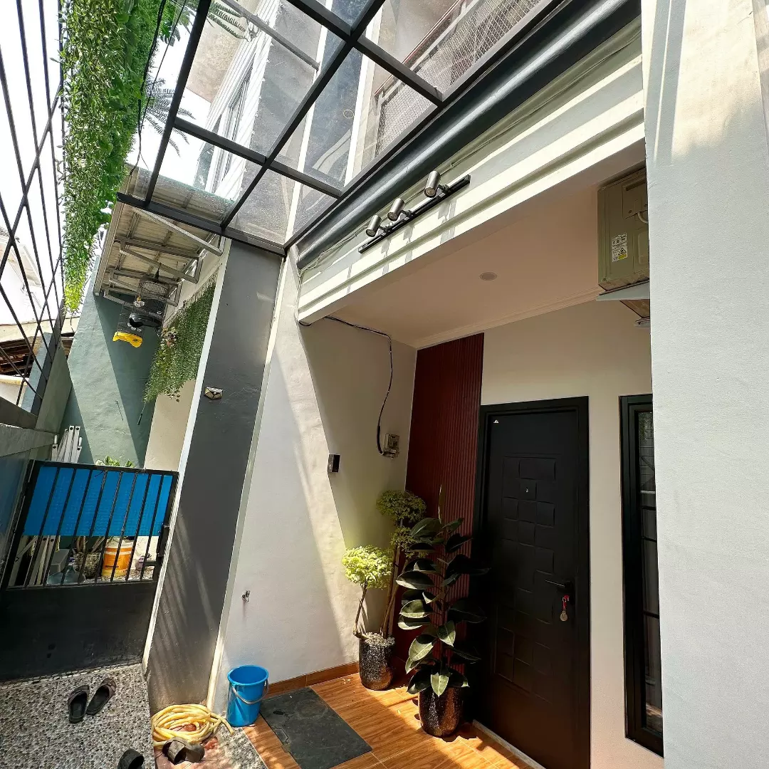 rumah minimalis siap huni utan kayu jakarta timur