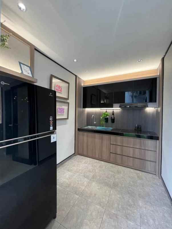 rumah modern aesthetic lokasi cemorokandang