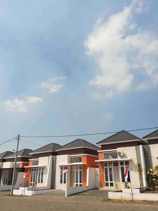 rumah modern area kampus malang dengan view terbaik