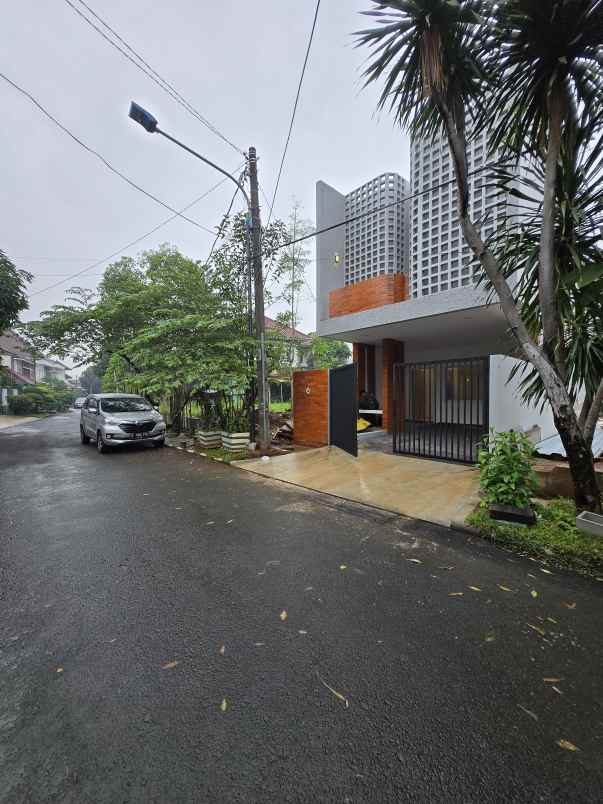 rumah modern dalam komplek di pondok kelapa jaktim