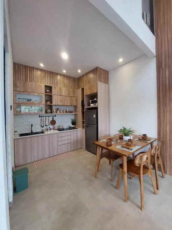 rumah modern lokasi strategis di tidar hills malang
