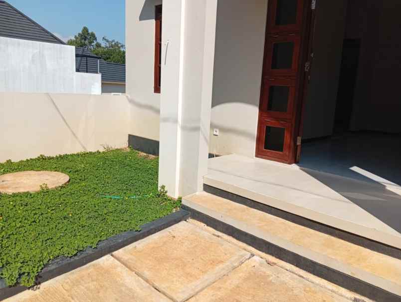 rumah modern siap huni shm ready dekat unnes