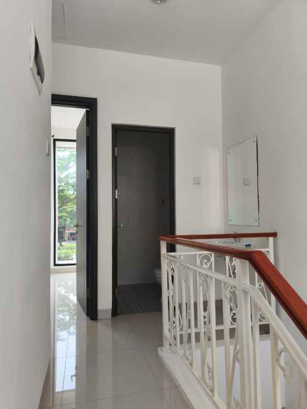 rumah murah di cluster laseine jgc jakarta timur
