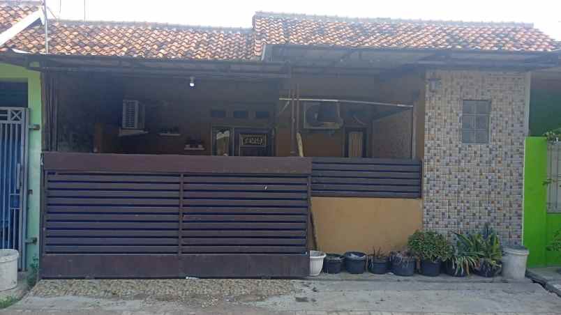 rumah perum siap huni full renov