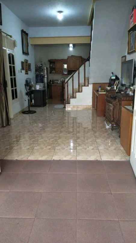 rumah pinggir jalan manggarai tebet jakarta selatan