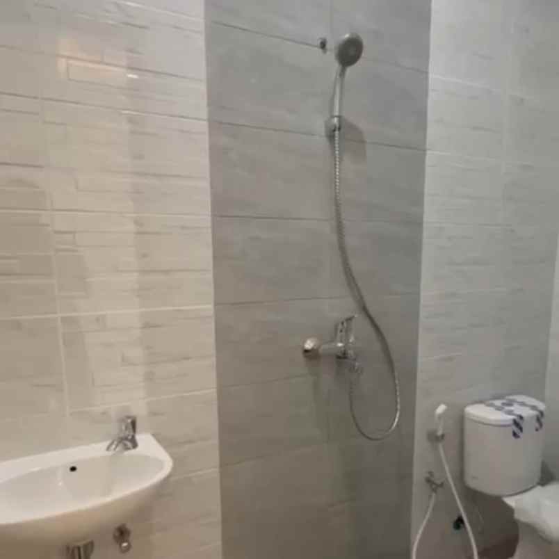 rumah ready nirwana eksekutif dekat merr tol upn