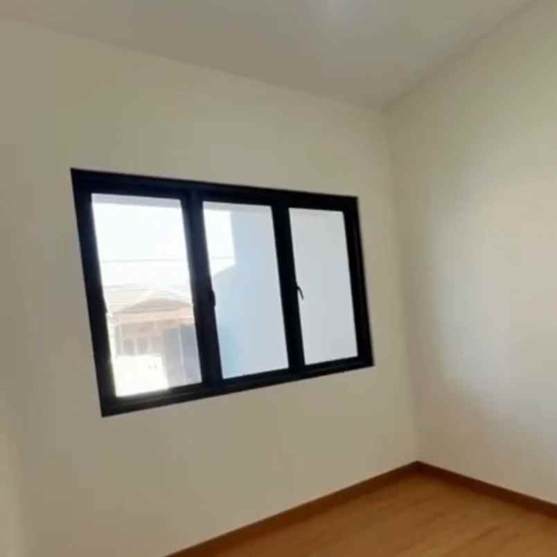 rumah ready nirwana eksekutif dekat merr tol upn