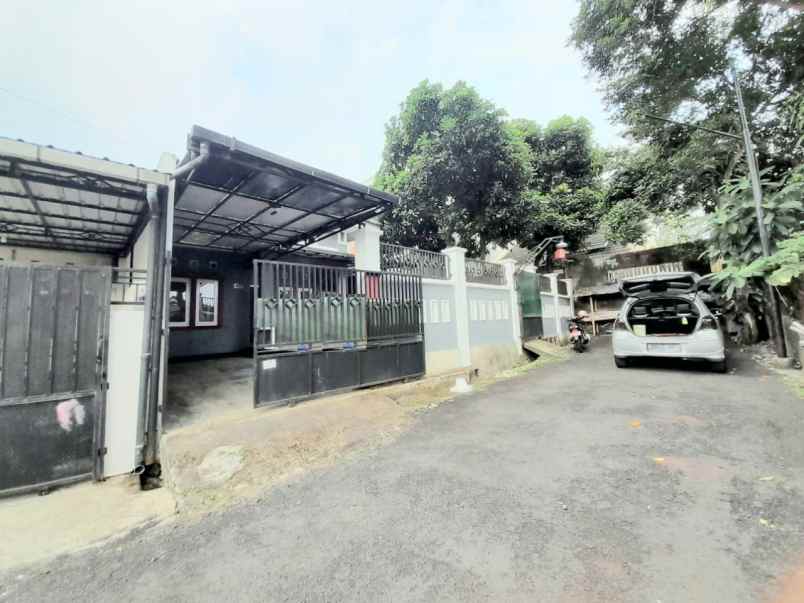 rumah sapphire kober strategis dekat stasiun