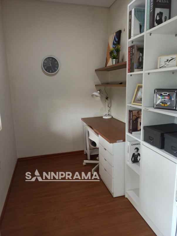 rumah scandinavian 900 jutaan 2 lantai dekat pamulang