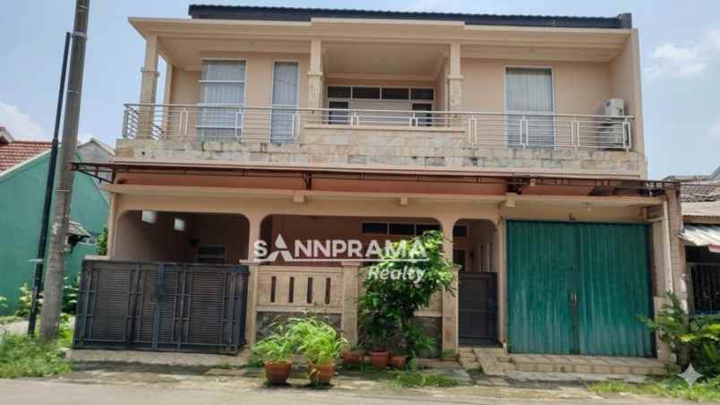 rumah second 2 lantai di villa pertiwi cilodong depok