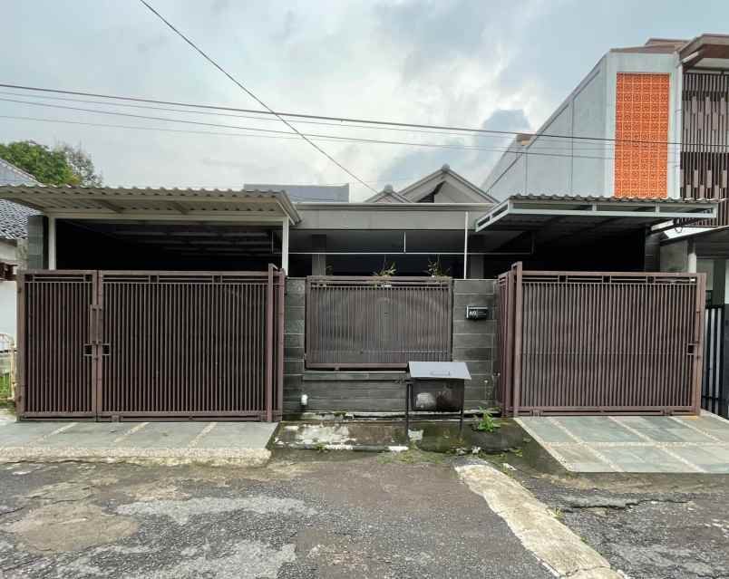 rumah second bagus di jalan pesantren cimahi