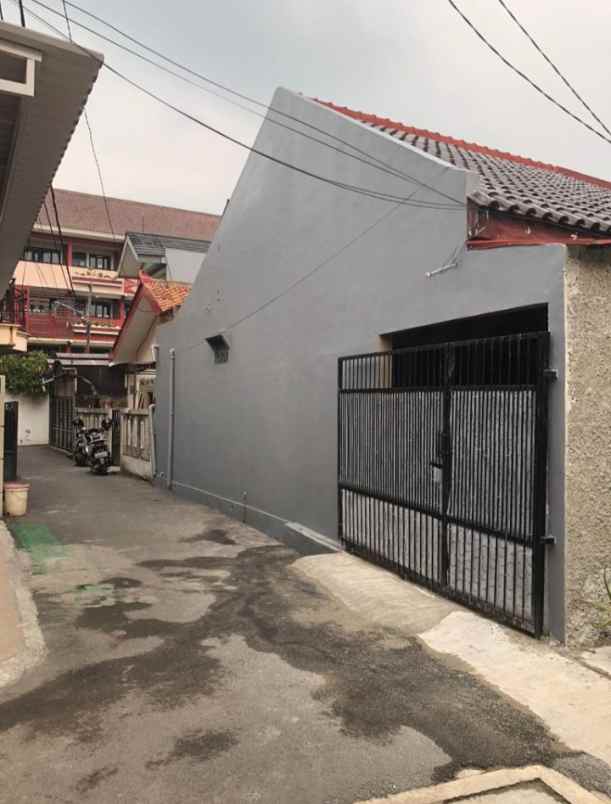 rumah second harga murah dilokasi segitiga emas