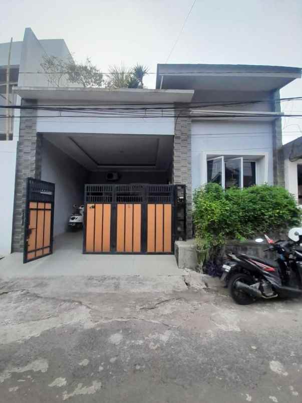 rumah second siap huni jatiwaringin pondok gede bekasi