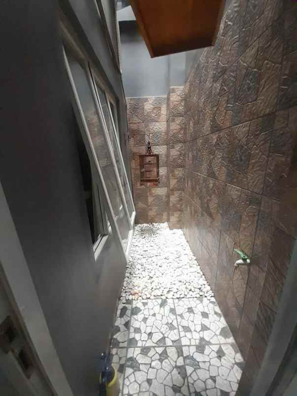 rumah second siap huni jatiwaringin pondok gede bekasi