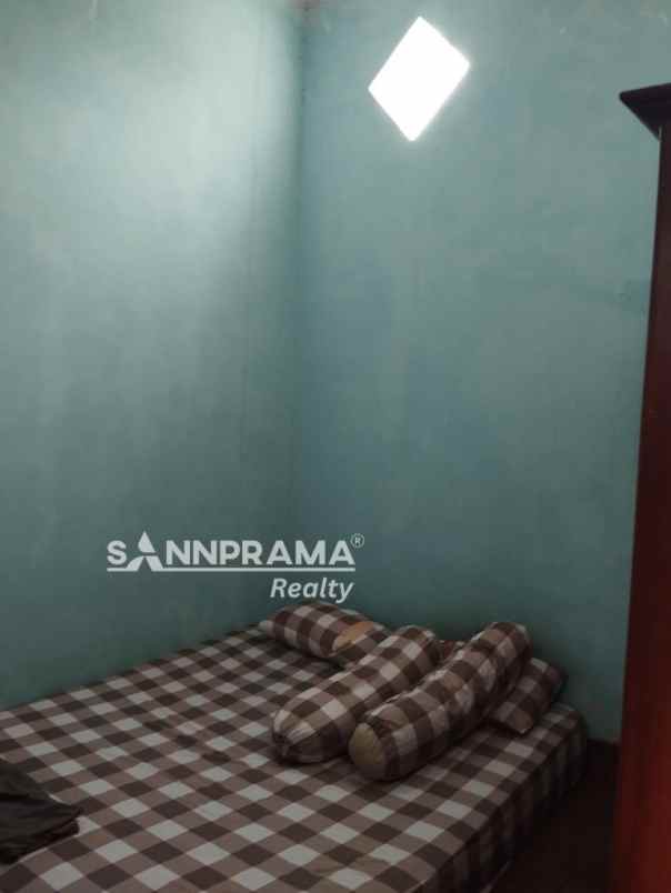 rumah seken dalam perumahan nuri bintaro ash