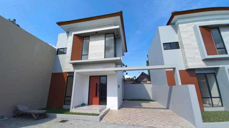 rumah siap huni 2 lantai desain menarik di deket alkid