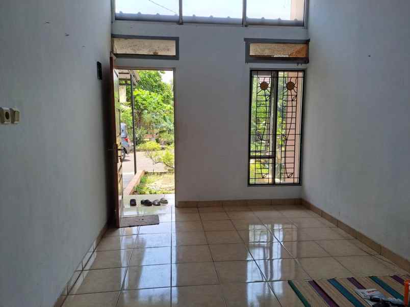 rumah siap huni 5 menit exit tol cimanggis depok