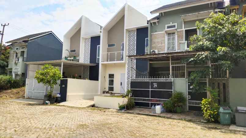 rumah siap huni cileungsi bogor dekat rs mery shm