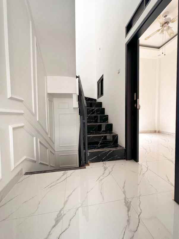 rumah siap huni condet kramatjati jakarta timur