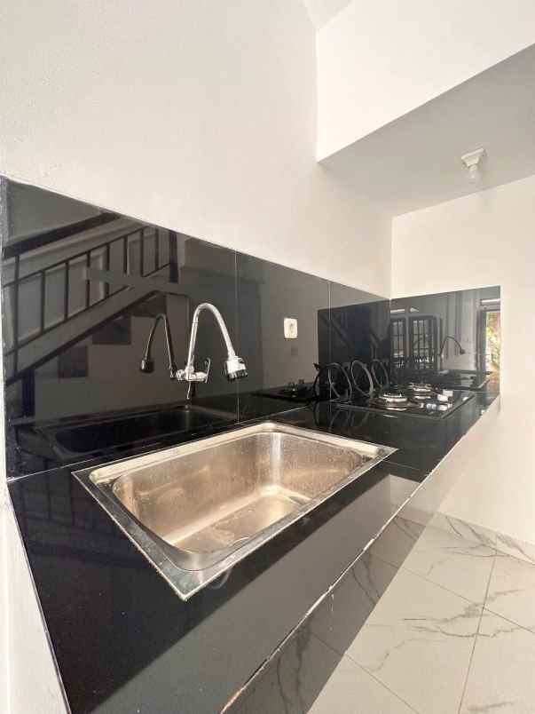 rumah siap huni condet kramatjati jakarta timur