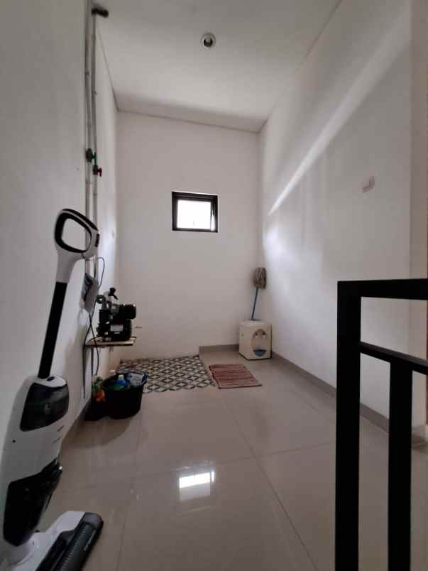 rumah siap huni dan strategis di cimanggis depok