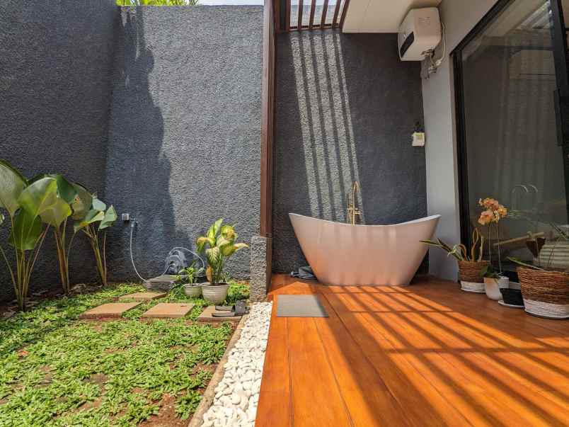 rumah siap huni di cirendeu