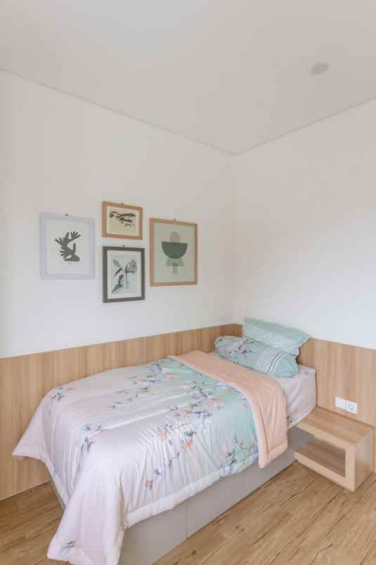 rumah siap huni di cirendeu