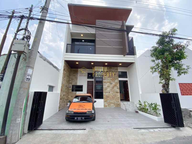 rumah siap huni di condongcatur dekat kampus ugm jogja