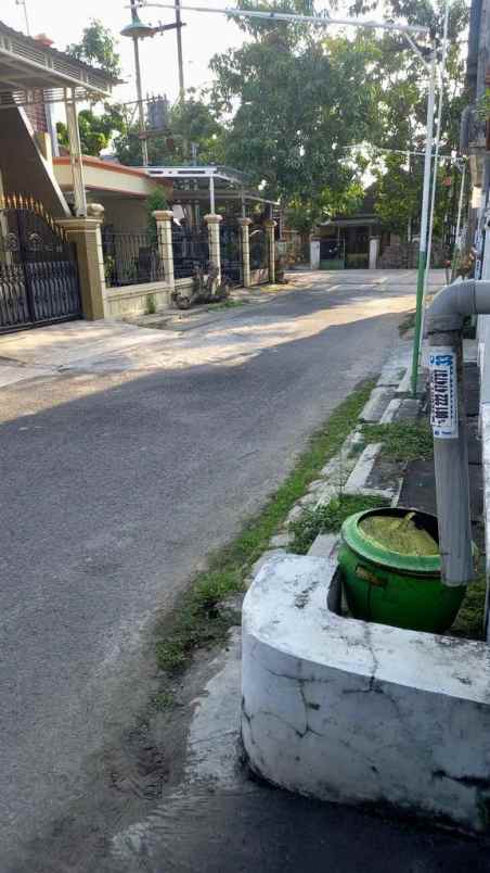 rumah siap huni di lamongan indah dekat plaza lamongan