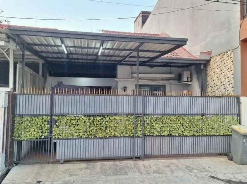 rumah siap huni di perumahan duta bumi bekasi