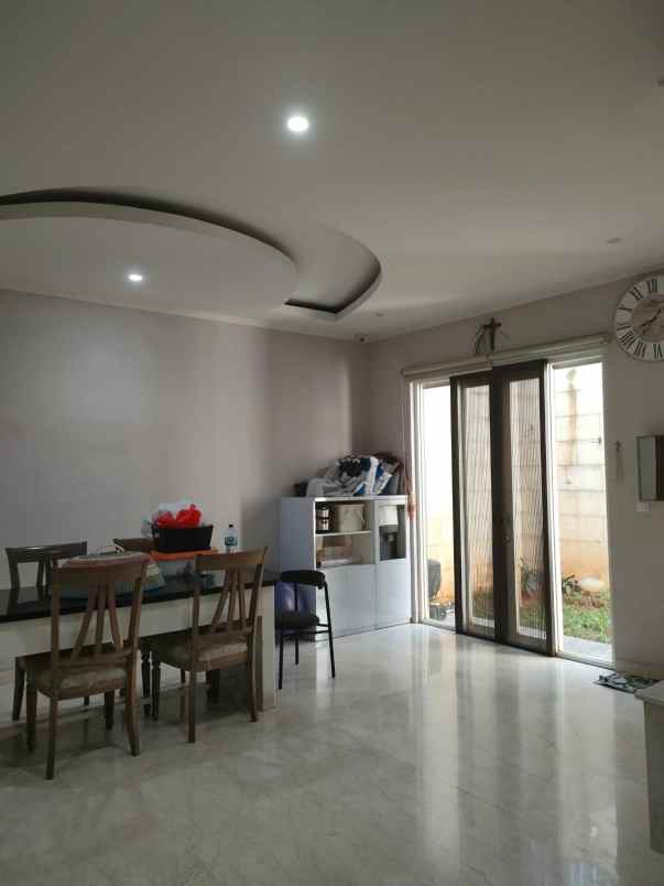 rumah siap huni dijual di perumahan alam sutera