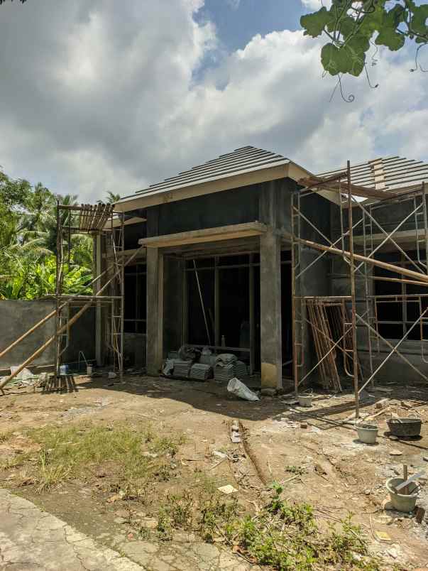 rumah siap huni hanya 400 jutaan dekat bandara yia