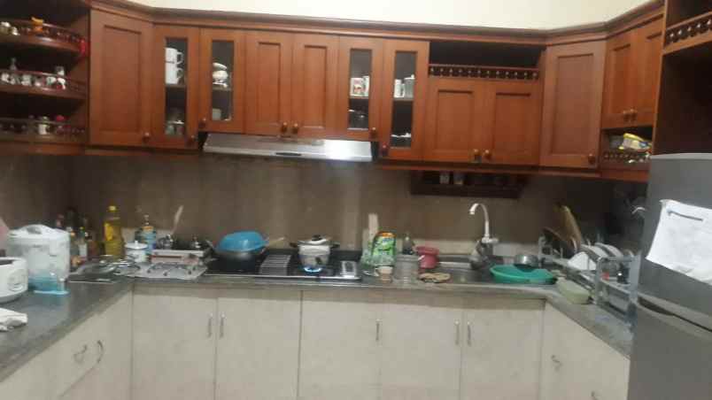 rumah siap huni lokasi poros jalan besar sawojajar