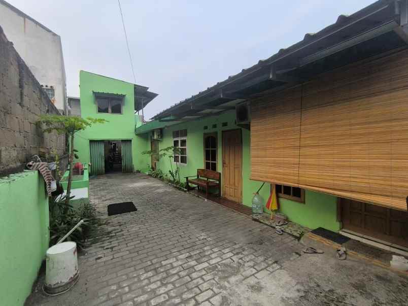rumah strategis kayuringin jaya bekasi selatan