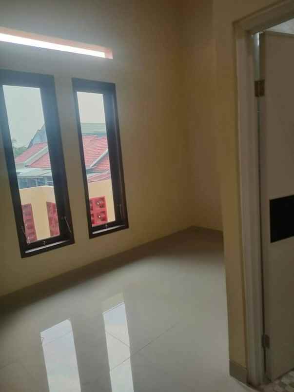 rumah strategis siap huni di pancoran mas depok
