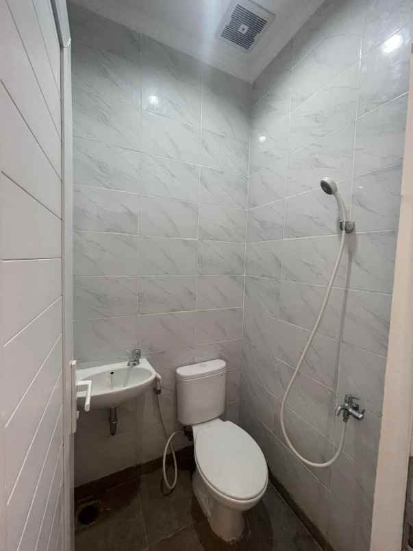 rumah sultan karawang harga 400 jutaan