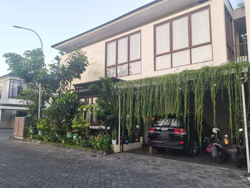 rumah tinggal full furniture dalam perumahan