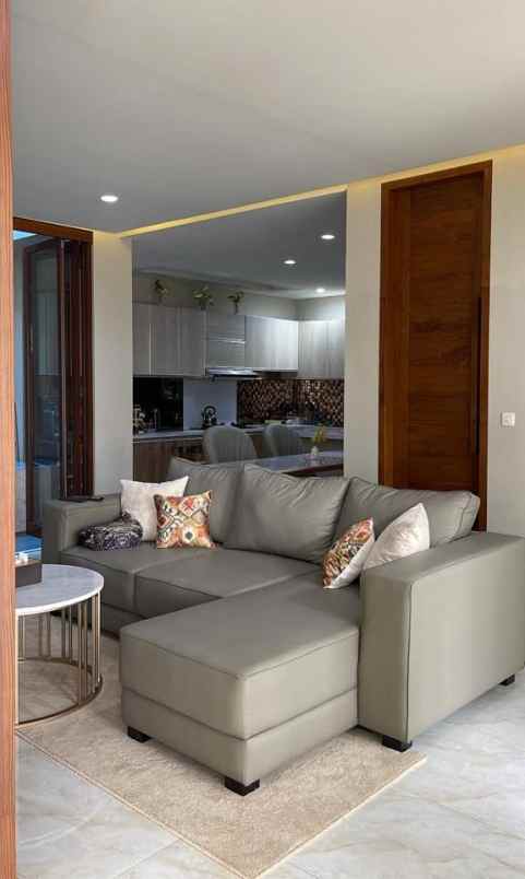 rumah tinggal full furniture dalam perumahan