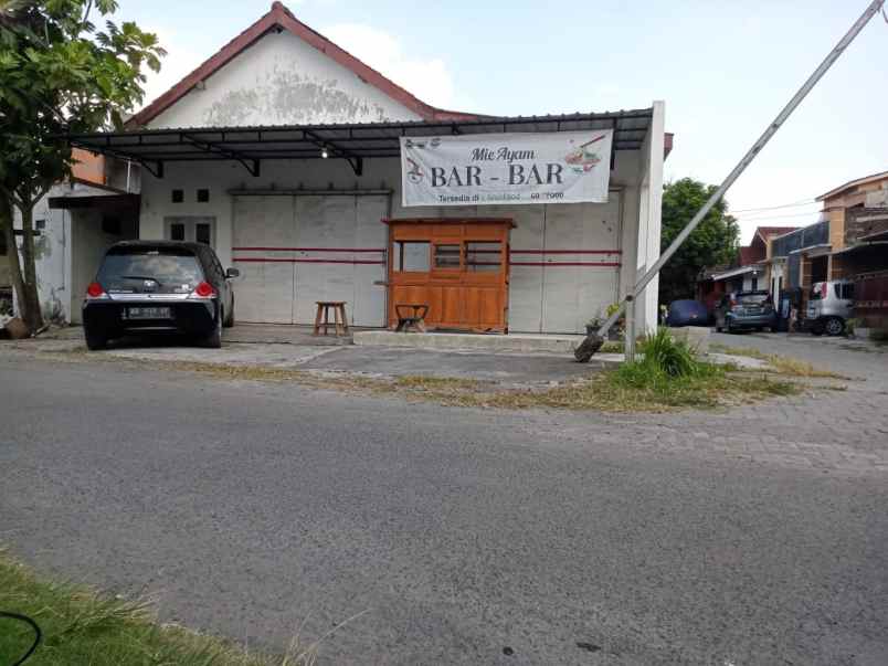 rumah tinggal untuk usaha