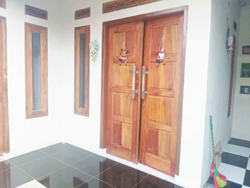 rumah ujung gang murah