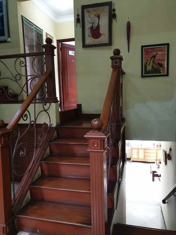 rumah villa cinere mas ciputat