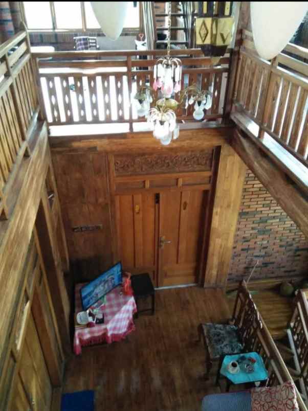 rumah villa kolonel masturi lembang bandung