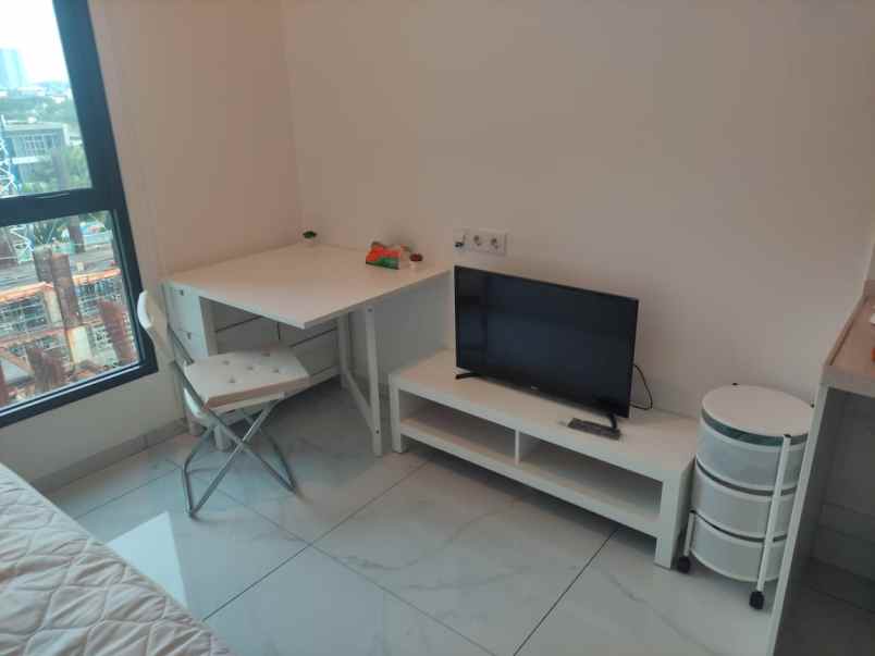 sewa apartemen studio silk wood alam sutra