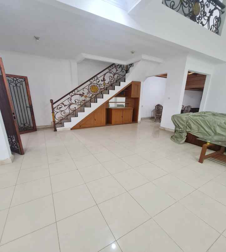sewa rumah di kelapa gading dekat mall kelapa gading