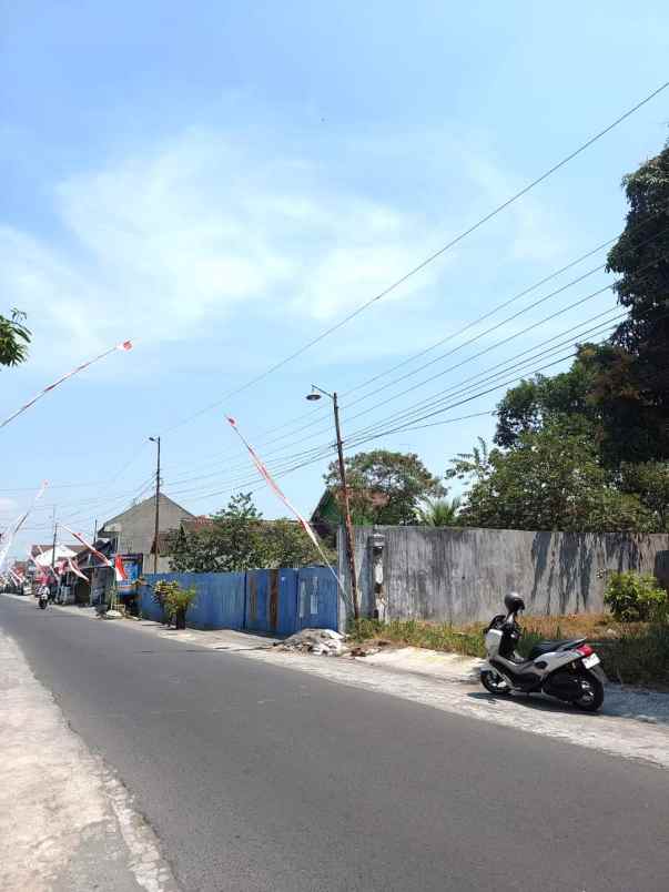 tanah di jalan tasura dekat kampus sanata dharma